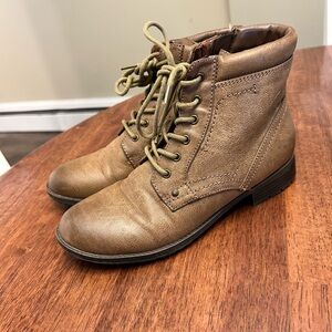 Bass Pennsy Lace Up Booties Cognac size 6M zip closure Combat Boots